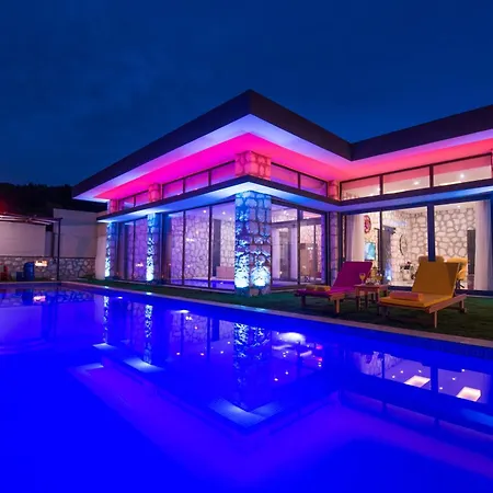 Ay Isigi Kalkan * Kas